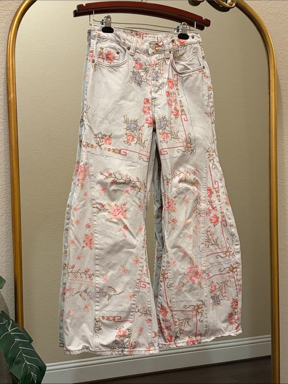 Free People We The Free Eden Printed Wide-Leg Jeans Size 26 - Picture 2 of 11